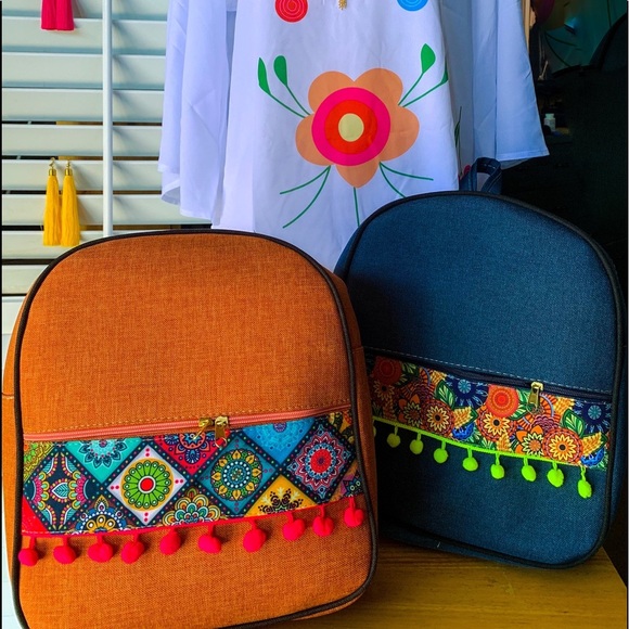 Backpack - Picture 3 of 6